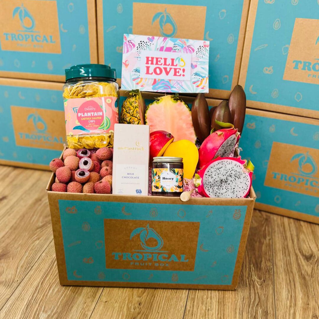 ●PINK PINEAPPLE● LF BOXY TSBLACK m1037_1053399 PinkGlow™ Pink Pineapple Collection - Tropical Fruit Box