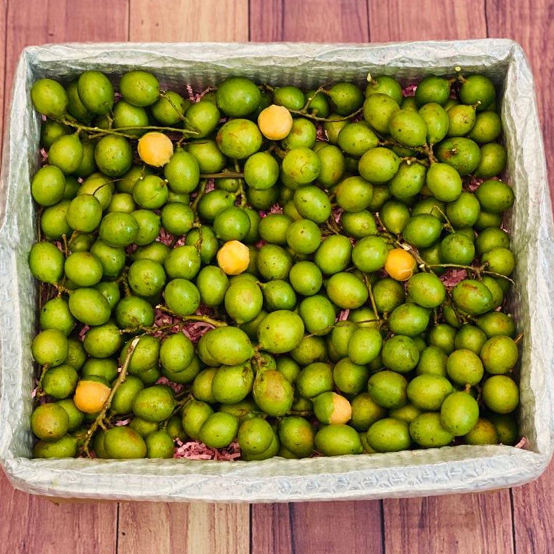 Spanish Limes | Mamoncillos | Guineps | Quenepas Box 