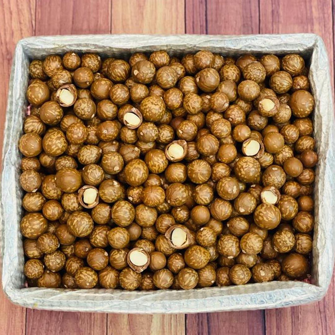 Macadamia Nuts box 6 pounds